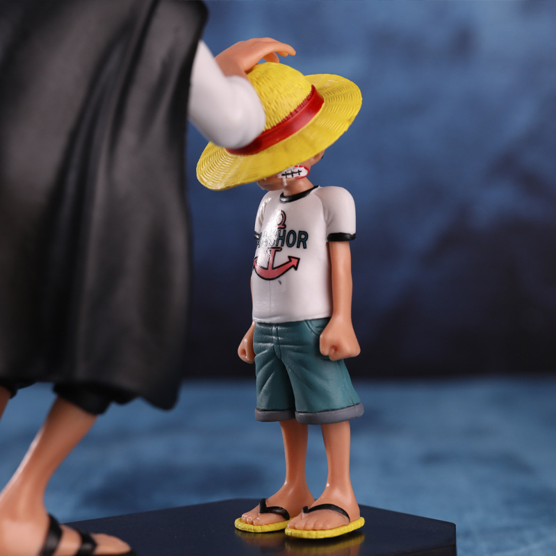 Uno de los piratas hecho a mano Luffy y pelirrojo Shanks modelo adornos de regalo de cumpleaños adornos periféricos animados