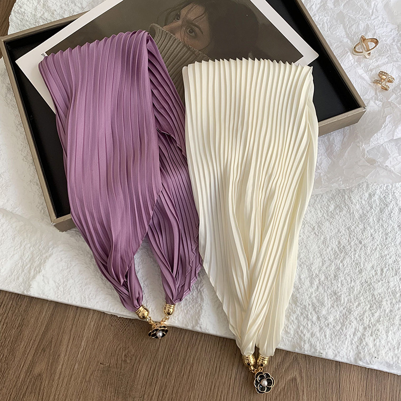 Pañuelo de seda arrugado de seda de imitación magnética con hebilla de rosa de color sólido de verano, protector solar, bufanda decorativa profesional ligera de todo fósforo