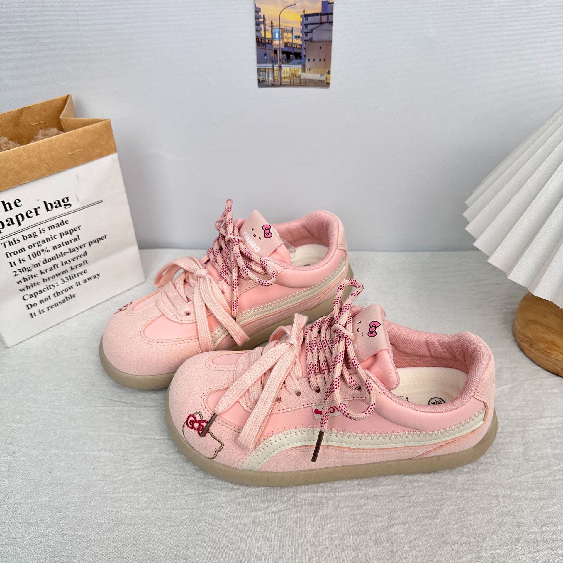 Zapatos de entrenamiento de Yuanbo alemán para mujer, primavera de 2025, nuevas zapatillas deportivas de ocio de cabeza cuadrada de todo fósforo, zapatos Forrest Gump con cordones image 4