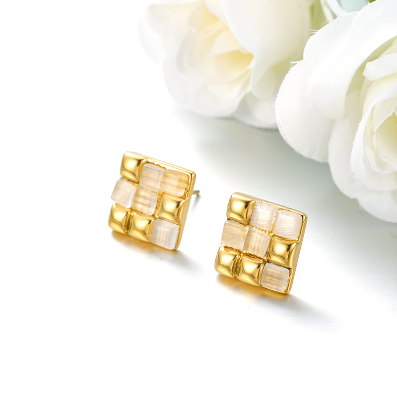 Xuping acero inoxidable chapado 14k color cuadrado de nicho de diseño cuadrado pendientes de moda personalidad pendientes para mujeres
