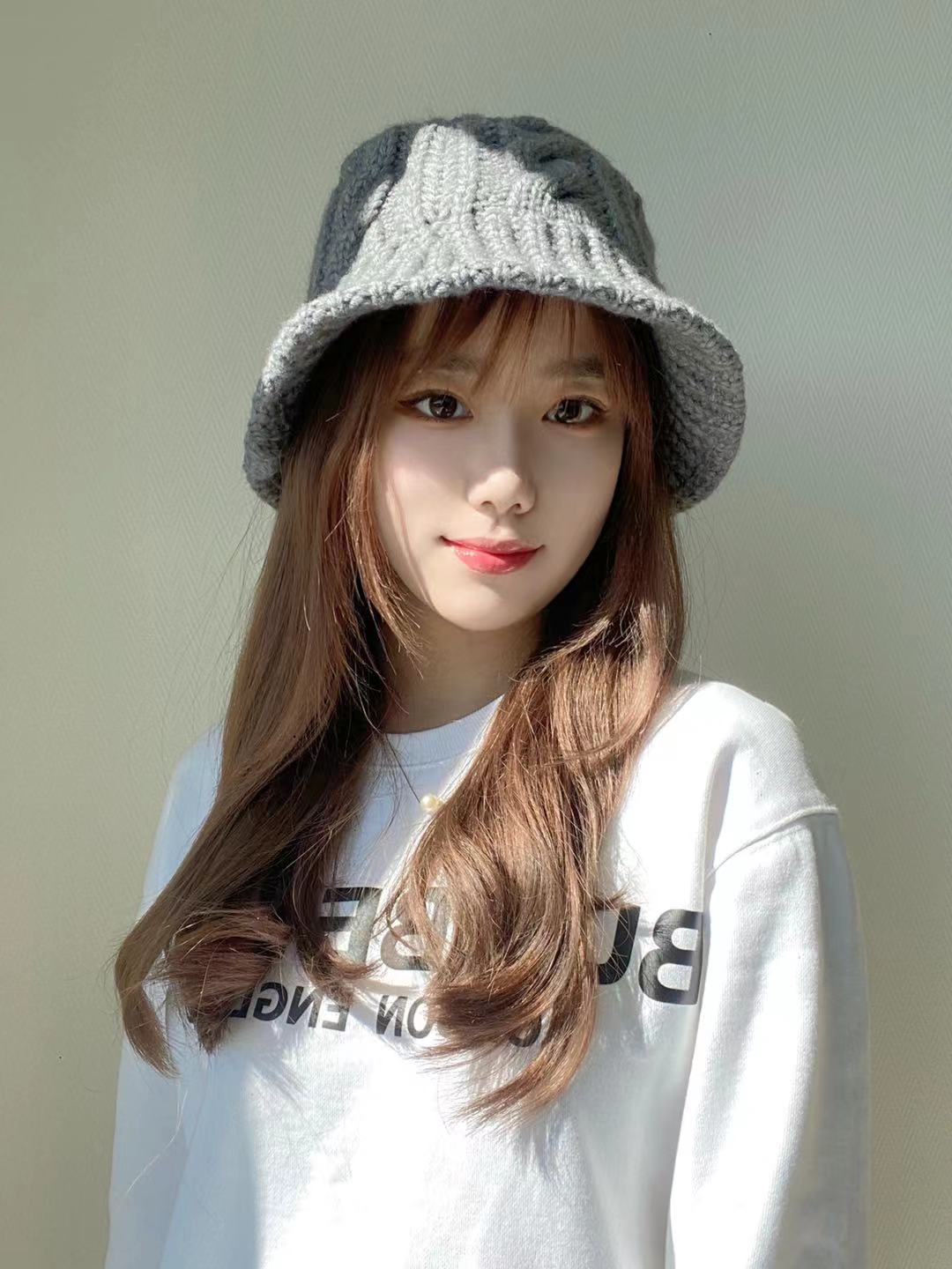 麻花渔夫帽模特图