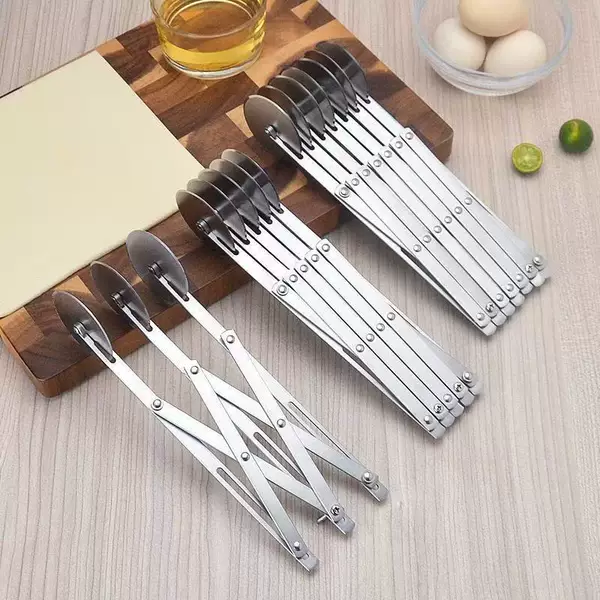 Stainless Steel Pizza Cutter Roller Knife Retractable Commercial Churro Cutter Multifunctional Multi-Roller Dough Cutter Pie Maker Fixed
