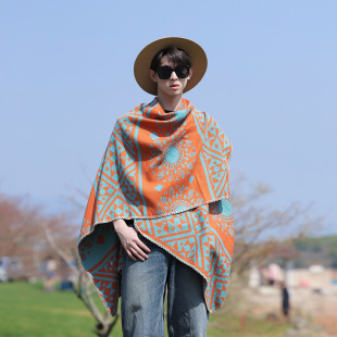 High-Quality Xinjiang and Xizang Travel Wear Shawl Men's Retro Cloak Thickeneded Warm Jacket Women's Scarf