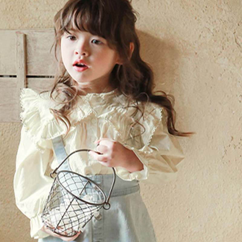 Primavera 2024 fresa Shan Corea del Sur ropa de los niños niñas solapa campana manga dulce camisa en stock