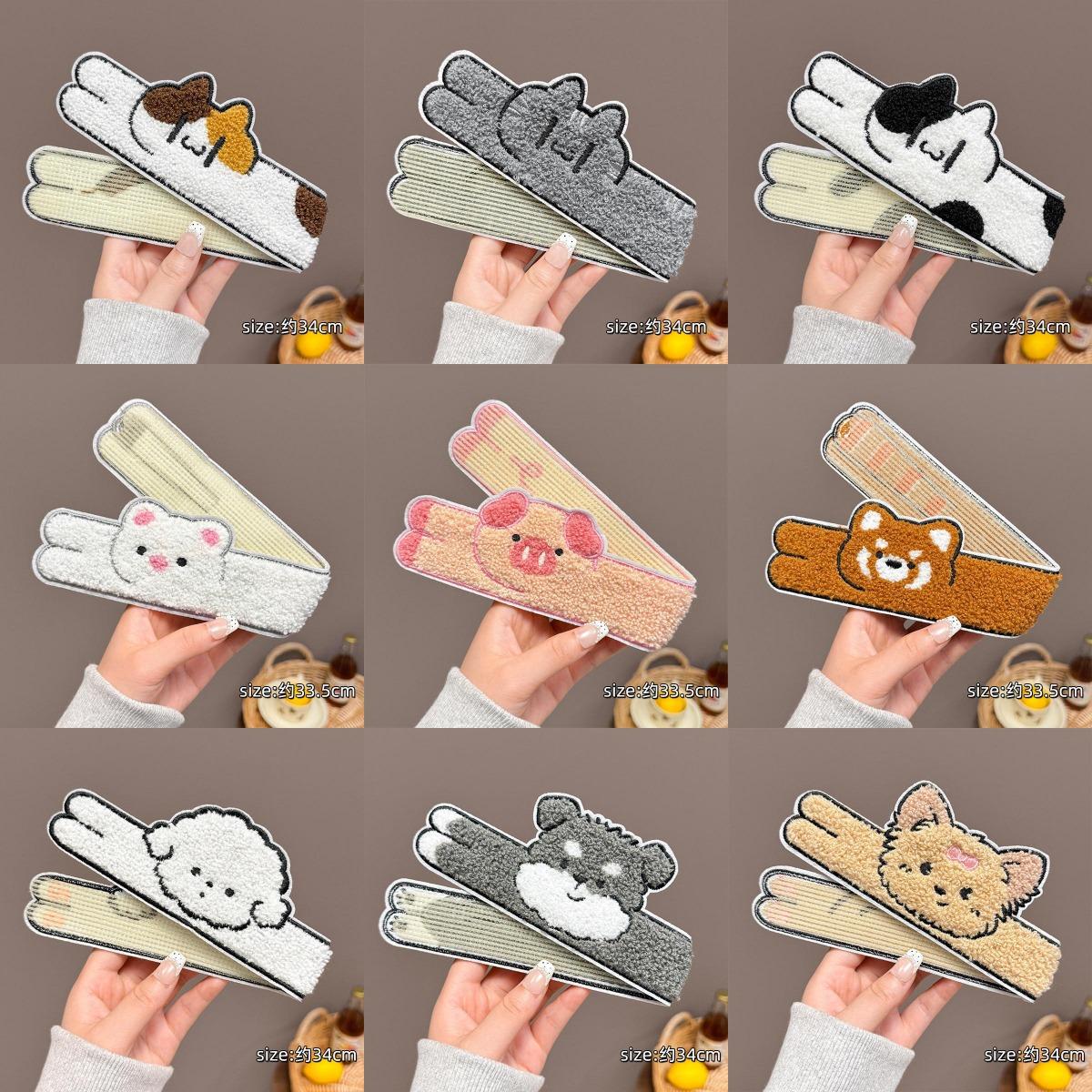 Cute cartoon animal hair clips for children, featuring a soft and adorable design, perfect for girls to use to tuck stray hairs and create a neat hairstyle without leaving marks. These sweet hair accessories are a must-have for organizing messy hair