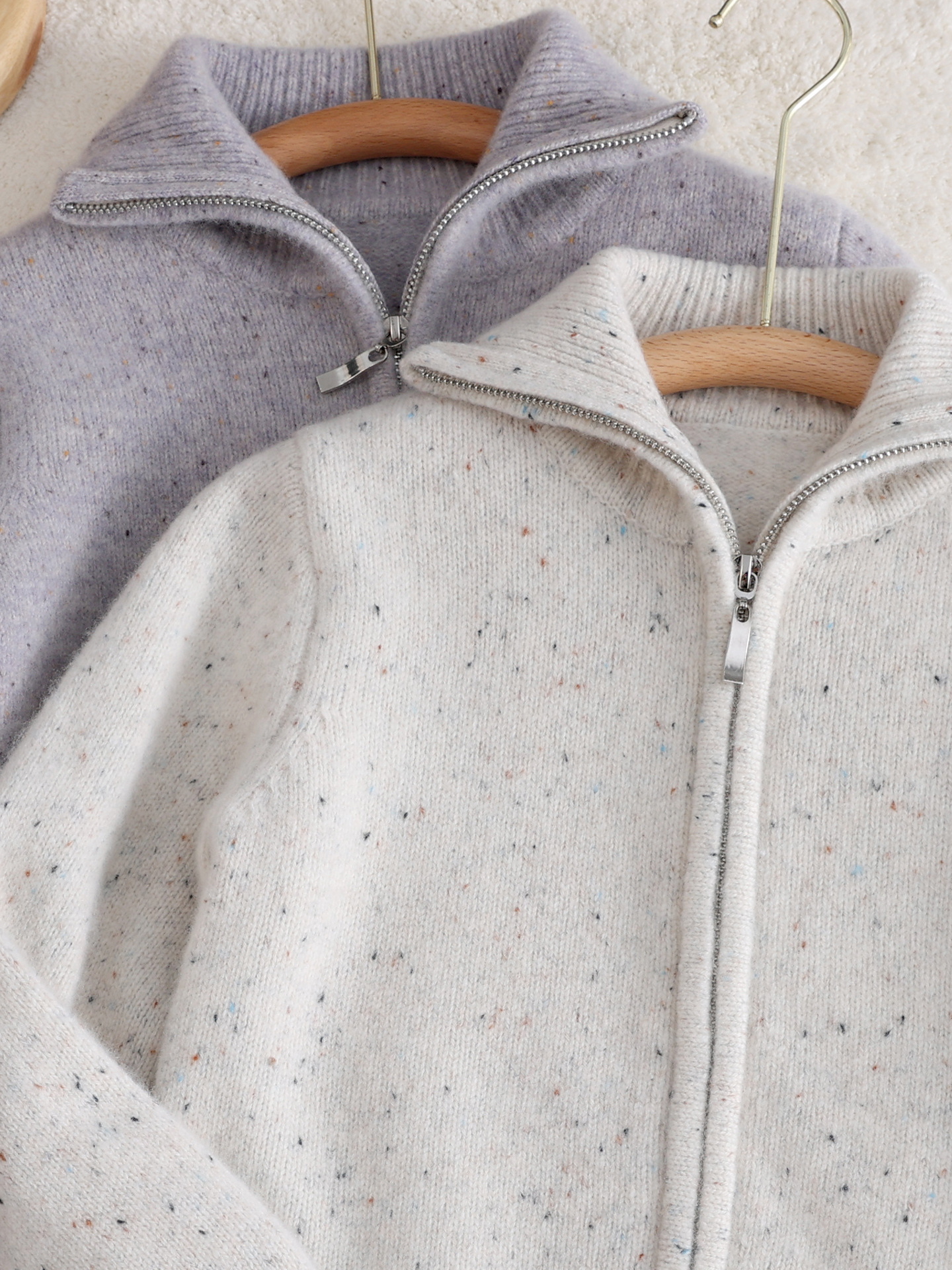 Children's woolen cardigan with zipper