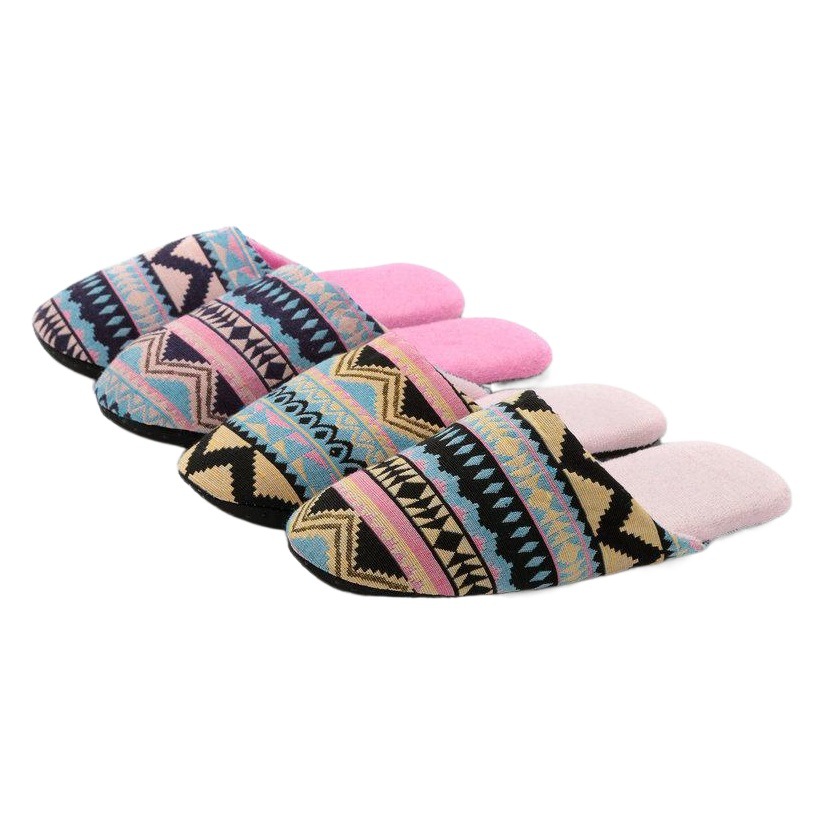 Otoño e Invierno nuevas zapatillas de algodón zapatillas de piso zapatos de confinamiento Zapatillas de casa estilo bohemio entrega de una sola pieza al por mayor