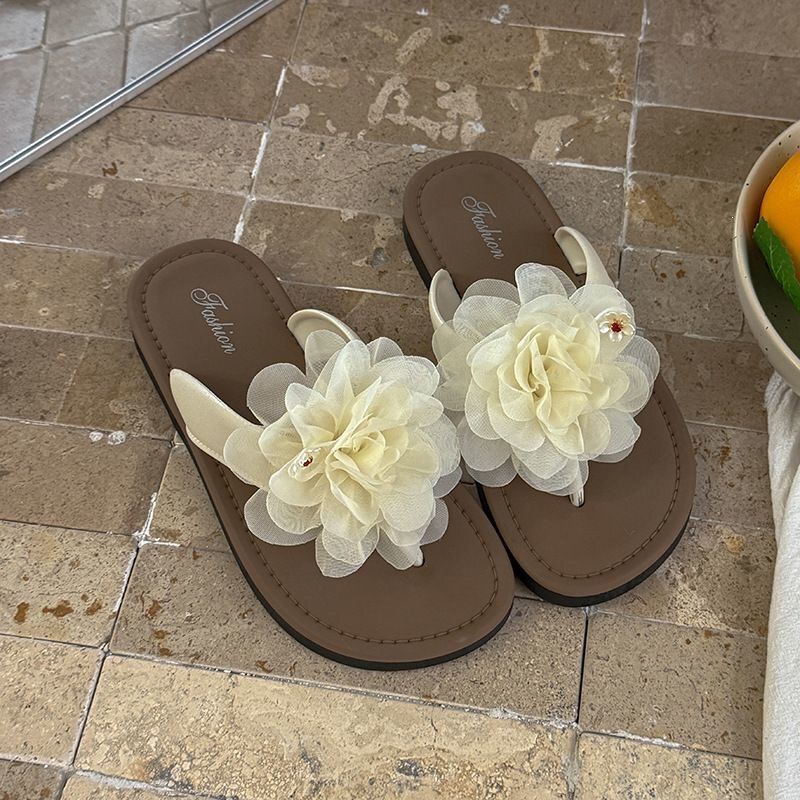 Vacation-style flip-flops for women, new summer beach shoes, flat floral sandals, soft-soled non-slip thong sandals Vacation-style flip-flops for women, new summer beach shoes, flat floral sandals, soft-soled non-slip thong sandals