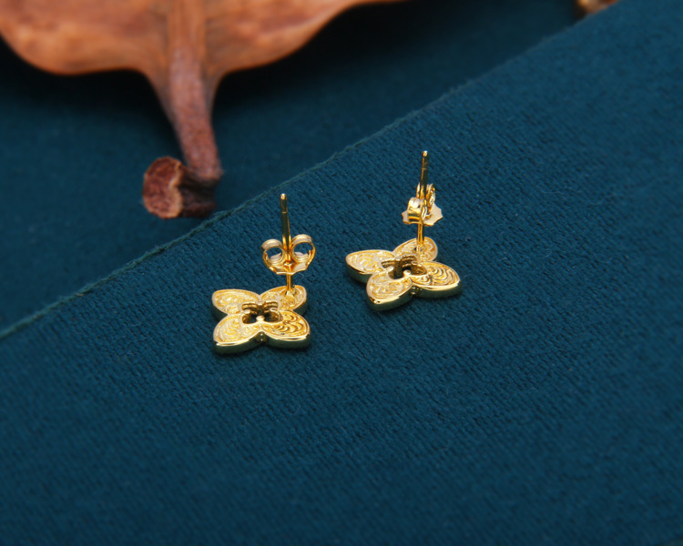 Holiday, Daily Occasion 925 Sterling Silver Material Solid Color Pattern 1 Pair Gold Plated 925 Sterling Silver Solid Color Ear Studs