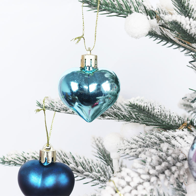 Heart-shaped Christmas Ornament 3