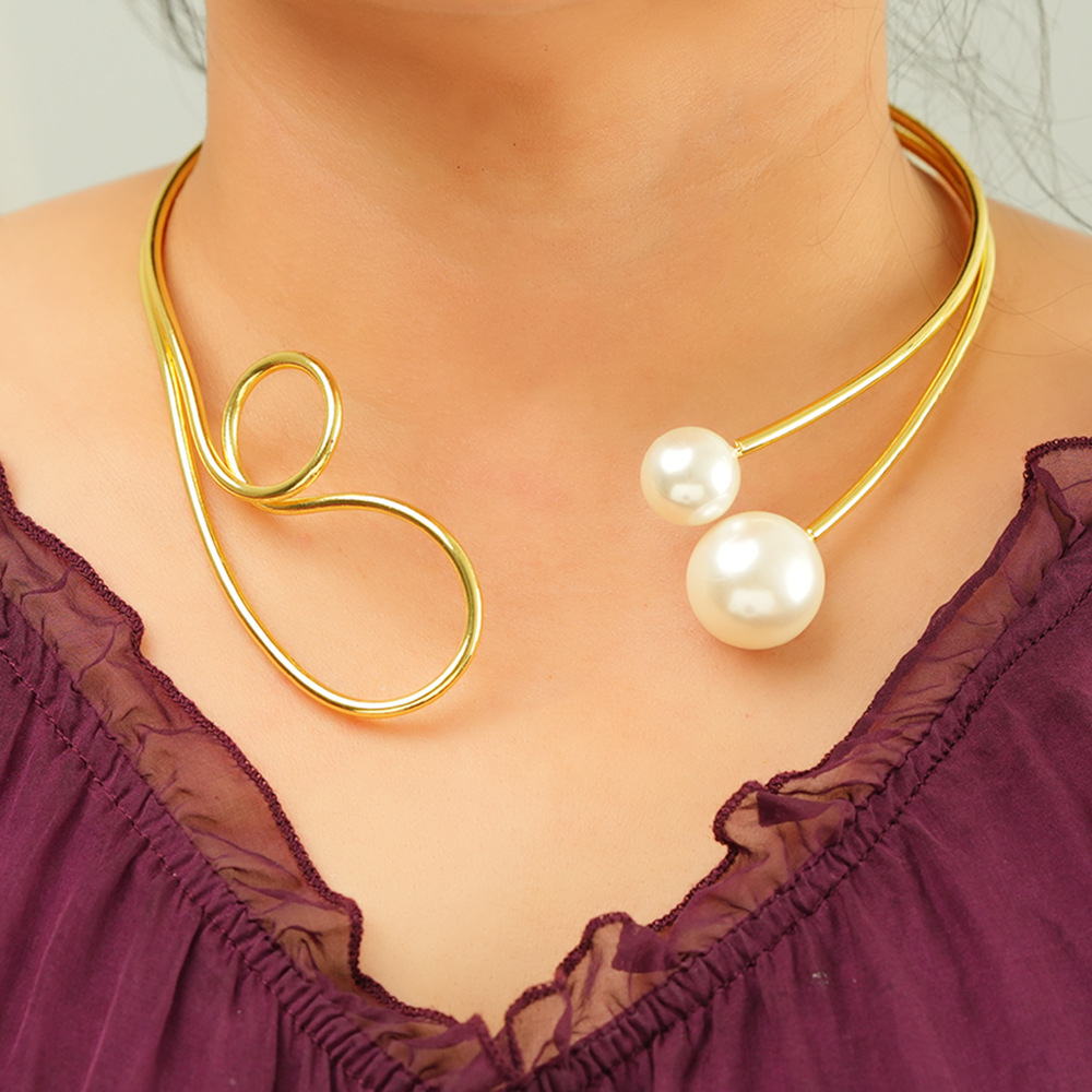 Europa y América sensación de diseño minimalista de acero inoxidable personalidad joyería india collar collar al por mayor