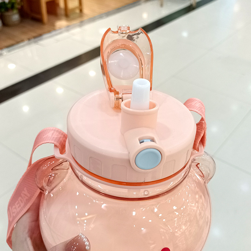 Linda taza de agua infantil con pajita de dibujos animados, taza de plástico con forma de cerdo, súper adorable con correa y tapa emergente, taza de gran capacidad.