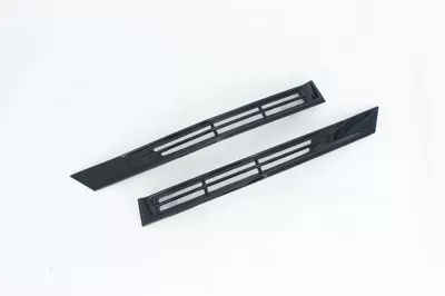 Suitable for 24 Toyota Camry Automobile anti-insect net - baked-black-paint
