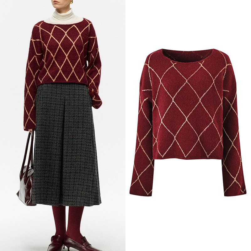 Burgundy Design with Sequins and Shiny Yarn, Diamond-Patterned Color-Blocked Sweater, New Knitted Pullover for Autumn and Winter 2023
