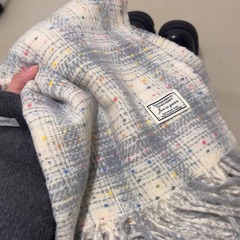 2025 新韓国スタイルカスミソウチェック柄スカーフ女性の秋と冬の学生カップルショール多用途暖かいスカーフ卸売