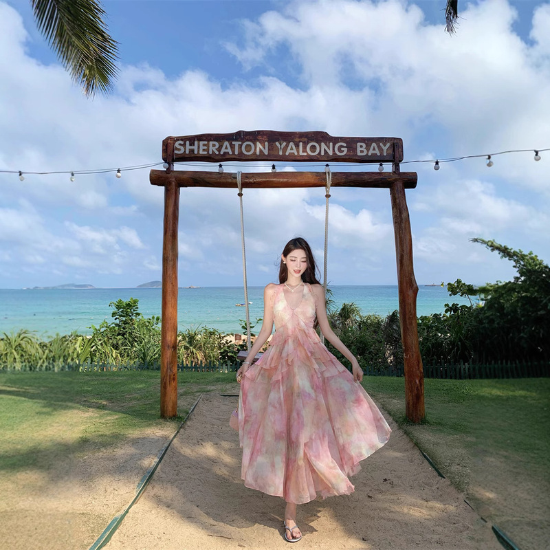 夏季新款油画气质印花连衣裙挂脖露背温柔法式复古度假长裙子|undefined