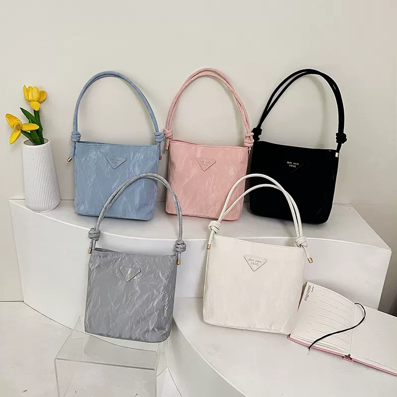 爆款包包女2025新款韩版纯色单肩腋下包文艺风洋气休闲百搭斜跨包