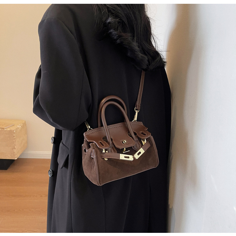 Új, népszerű retró keresztpántos táska, divatos és sokoldalú, kiváló minőségű, egy vállra akasztható táska, kicsi és népszerű kézi platina táska nőknek_voghion.com