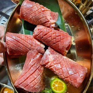 ţ��ɫ��Ʒ����˹ţ�������������͏dһ��؛Դ���l����˹ţ��