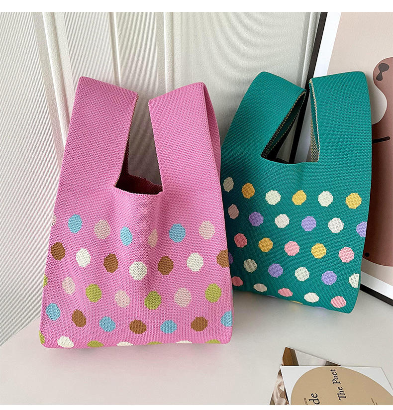 Women's Medium Polyester Polka Dots Vintage Style Square Open Handbag display picture 1