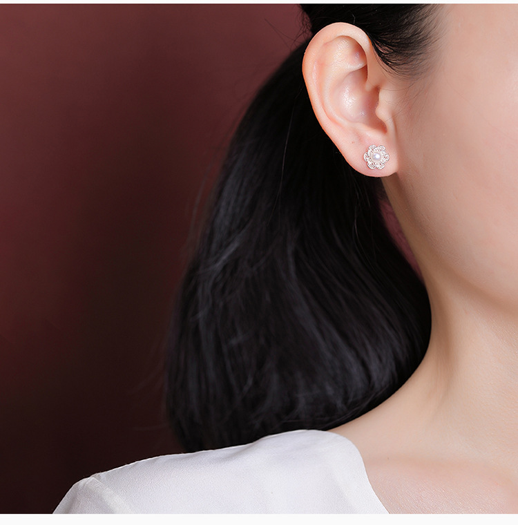 Bông tai bạc S925 mạ vàng họa tiết hoa rỗng đính ngọc trai nước ngọt — Kiểu màu bạc chi tiết 6
