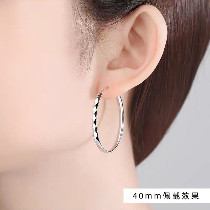高品質の菱の紋様の大きい輪のイヤリングの女性の誇張する気質のネットの赤い組み合わせのファッション的な耳輪の欧米の洋風の個性の耳飾り|undefined