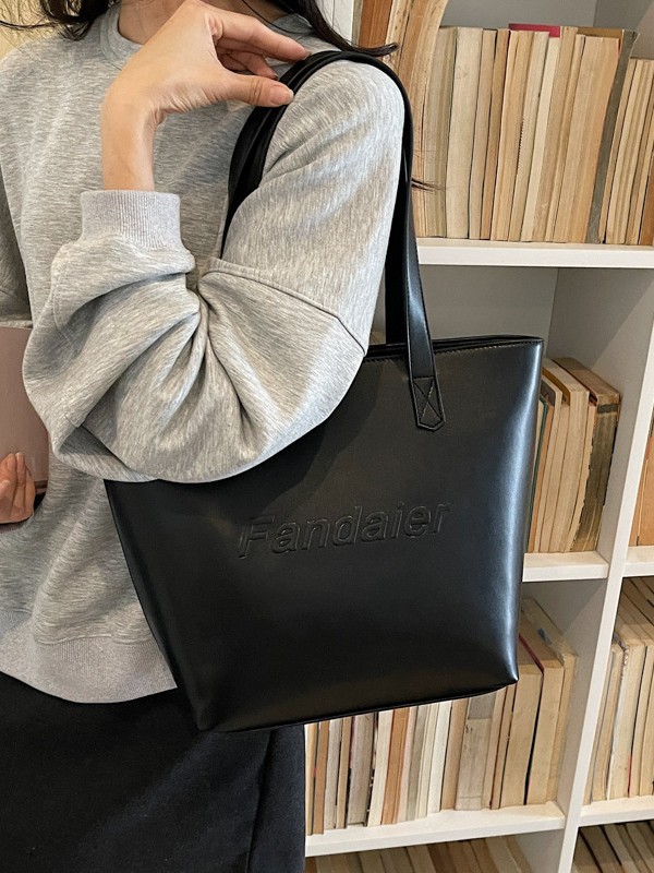 Casual gran capacidad bolso tote para mujeres 2026 venta caliente nueva ciudad simple moda versátil bolso de hombro axilar