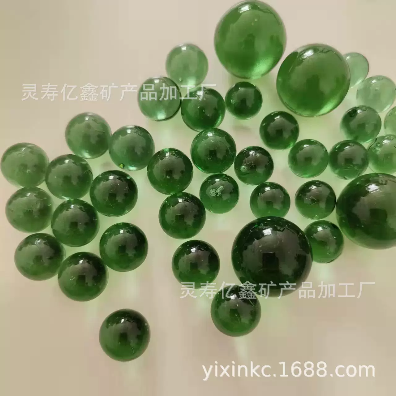 厂家批发自喷漆搅拌用玻璃珠14mm16mm21mm轴承用玻璃珠配种玻璃球