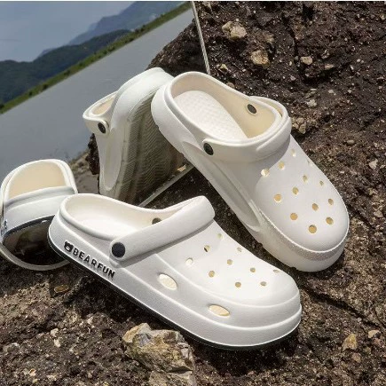 Летние сандалии с противоскользящей подошвой 2025, новые стильные клоги, дышащие пляжные туфли из EVA для пар и мужчин для ношения на улице