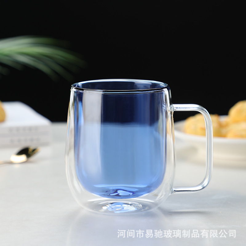 Taza de vidrio transparente de doble capa Taza de vidrio con borosilicato Taza de café transparente de color Taza de leche doméstica al por mayor