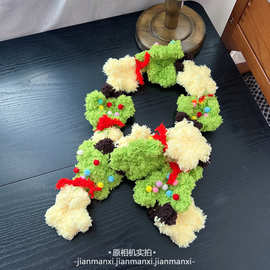 可爱圣诞树星星珊瑚绒手工编织围巾女2025新款秋冬季保暖装饰围脖