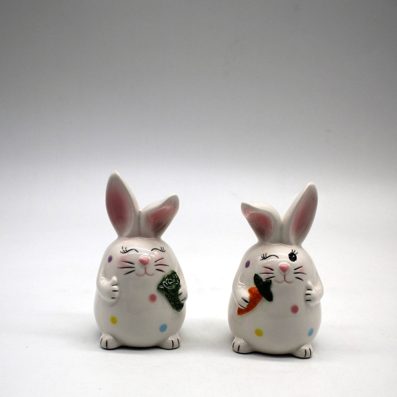 Cross-Border Easter Ceramic Hand-Painted Cute Rabbit Salt and Pepper Shakers, Various Easter-Shaped Pepper Shakers and Seasoning Bottles for Kitchen Use
