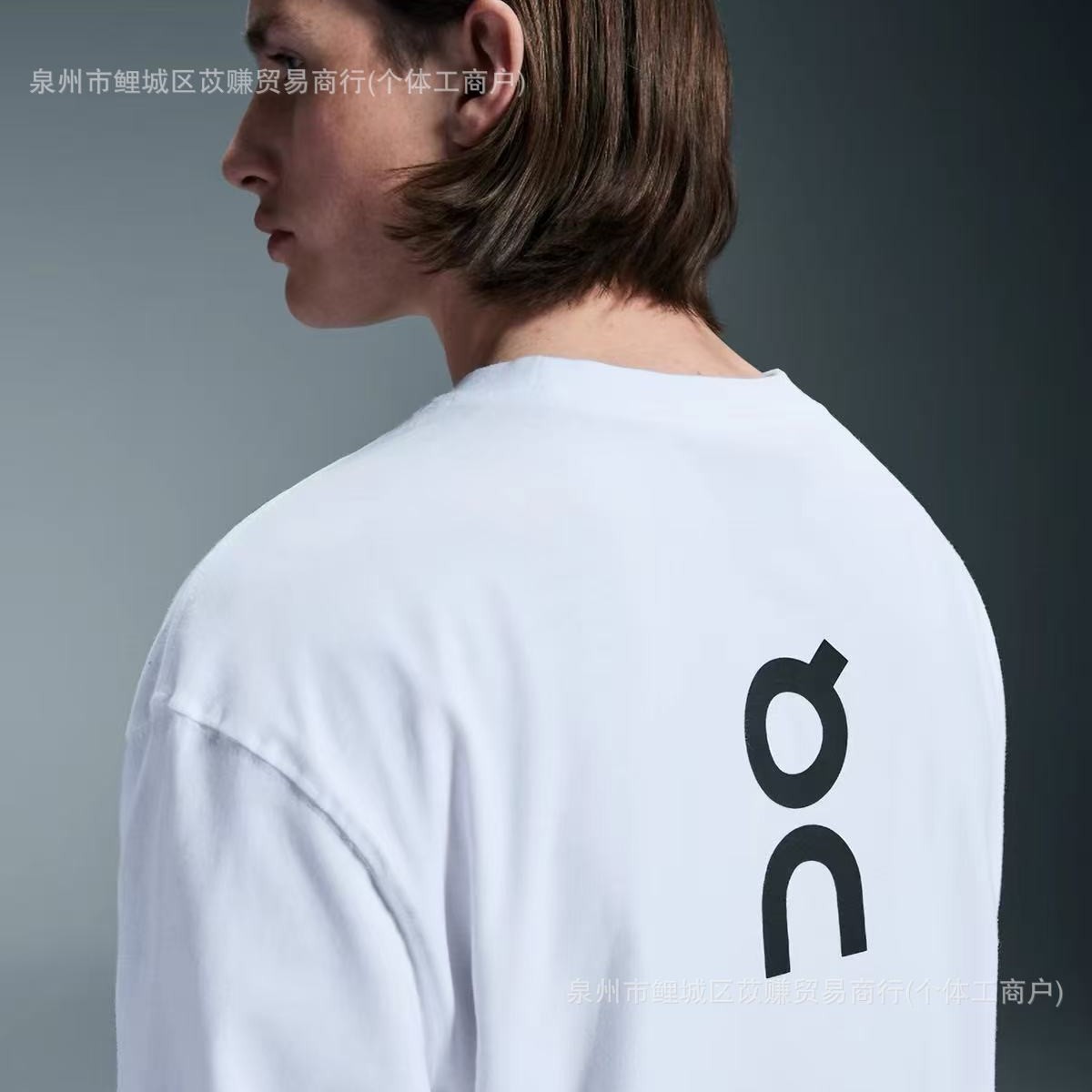Minimalist long-sleeve sports T-shirt, unisex, loose fit, basic pure cotton, suitable for running and casual wear