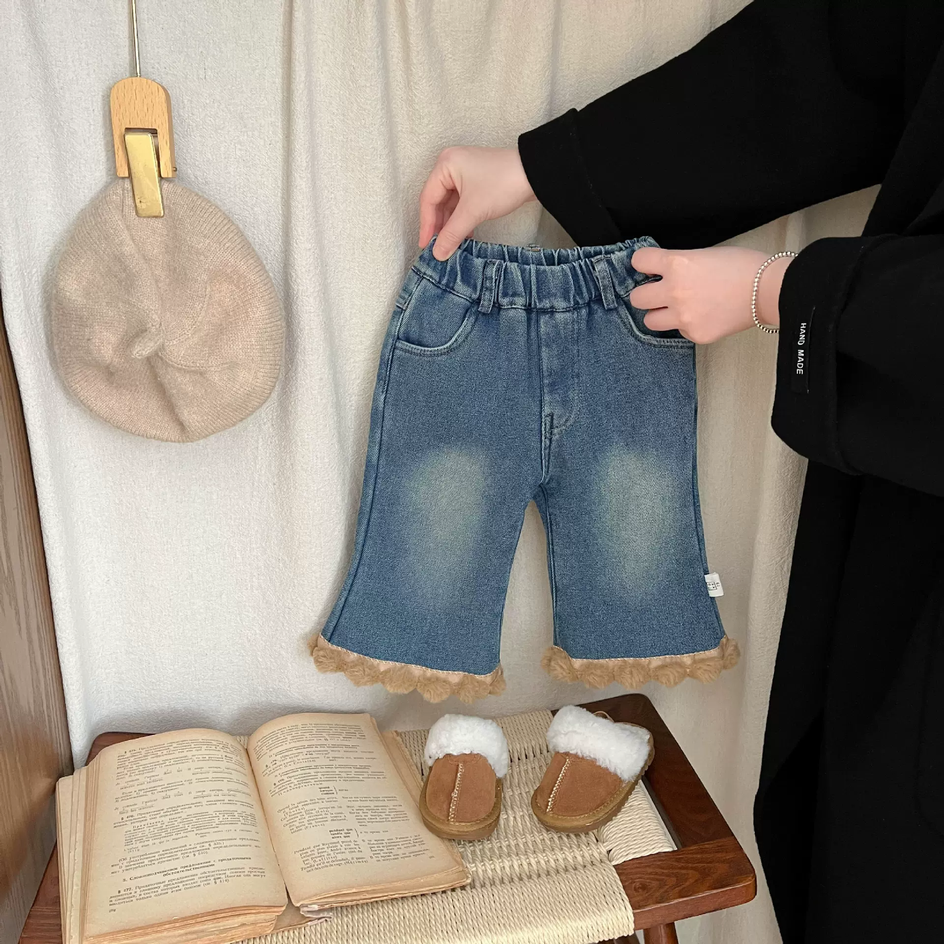 女童牛仔裤秋冬季2025新款洋气婴儿加厚一体绒喇叭裤宝宝冬天裤子