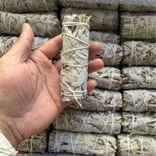 白鼠尾草 秘鲁圣木 蓝鼠尾草雪松 各种塔香鲍鱼壳等等 white sage