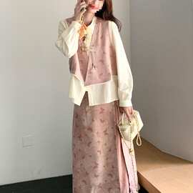 粉色新中式蝴蝶印花套装裙女2025秋季高级感长袖衬衫半身裙三件套