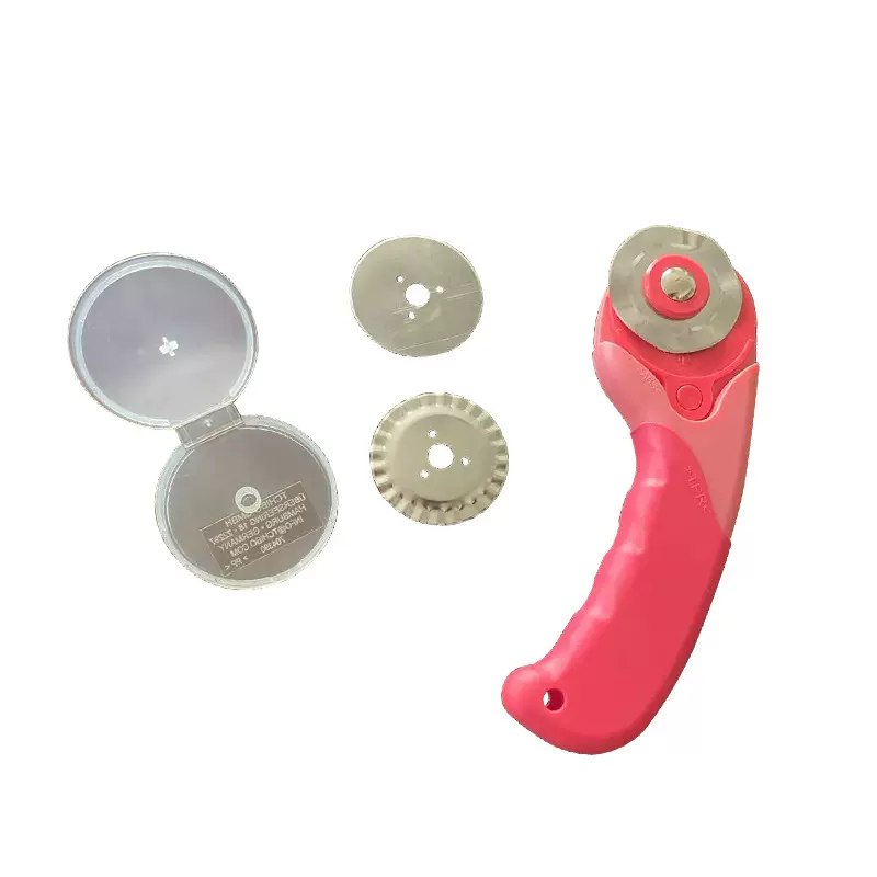 塑胶手柄的拼布切割专用刀套装滚轮刀裁布切布圆刀