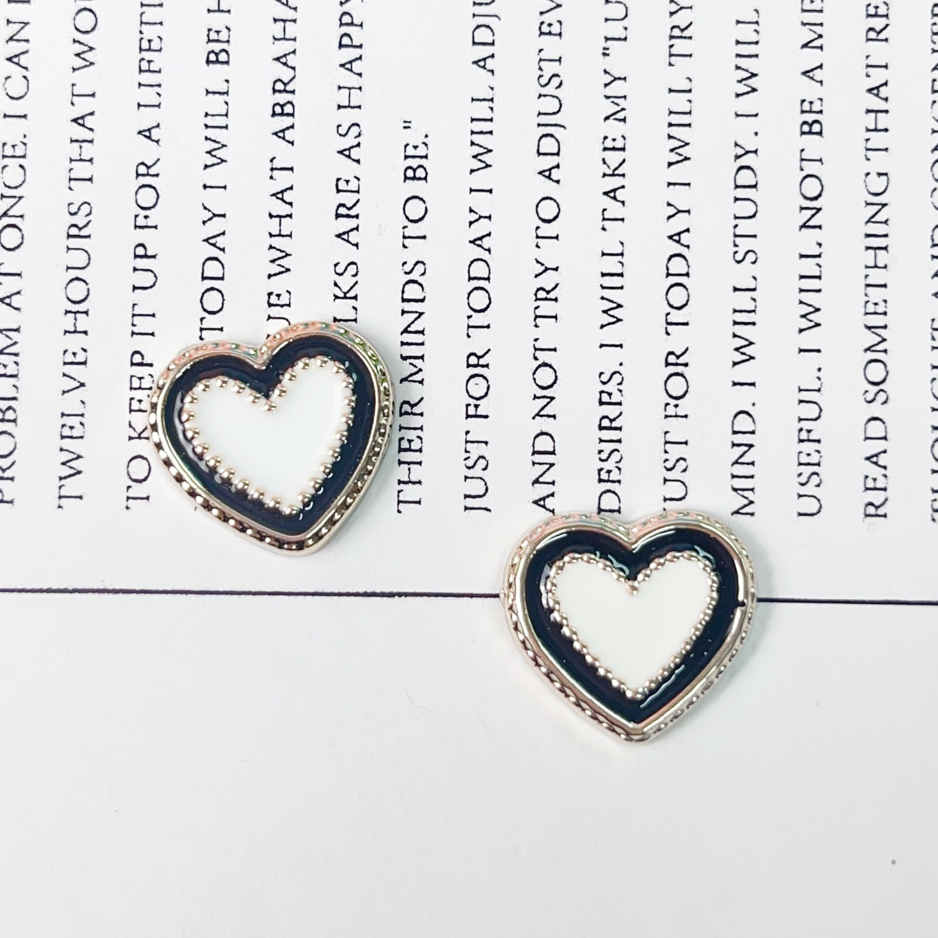 Corea del sur fragancia goteo de aceite camellia amor diy accesorios de joyería caja de teléfono móvil bolsas de zapatos material de parche de hebilla