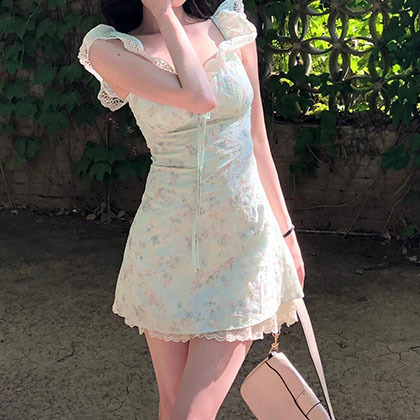 French Sweet Mint Green Floral Dress for Women Summer New Style Beautiful Small Flying Sleeves Lace Waist Skirt