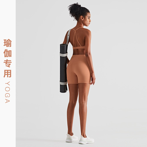 European and American summer new yoga shorts bottoming nude peach three-point pants outdoor running sports tights for women