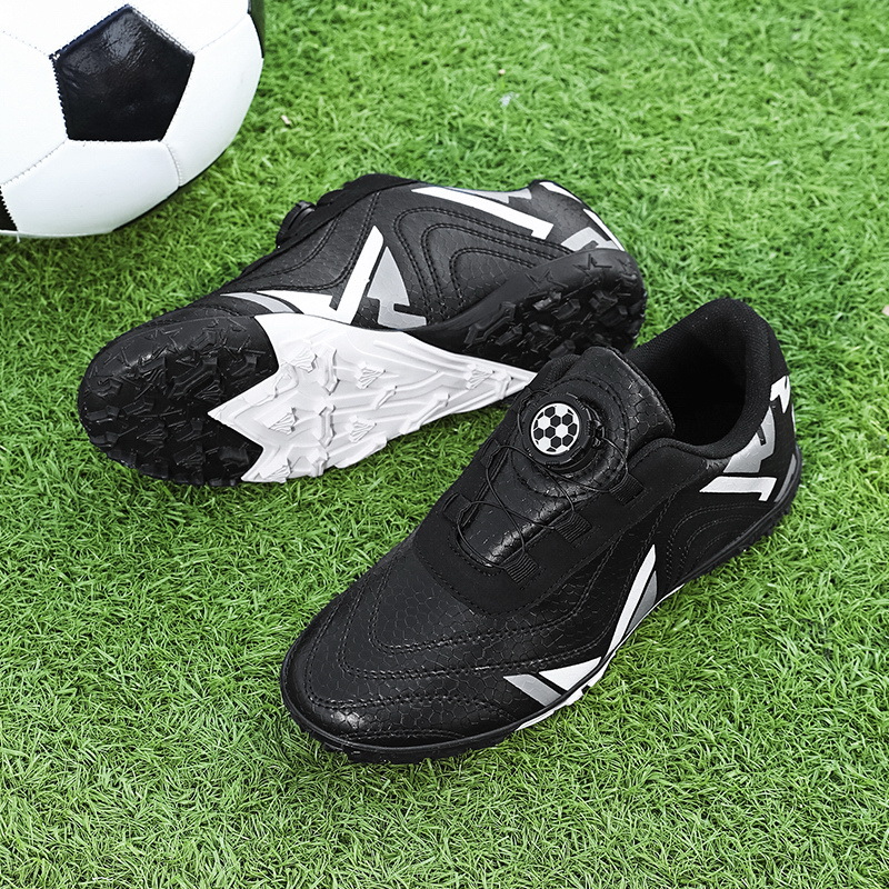 Baochuan nuevo zapato de fútbol transpirable para niños botón giratorio para niños TF clavos rotos zapatos de entrenamiento de fútbol transfronterizos