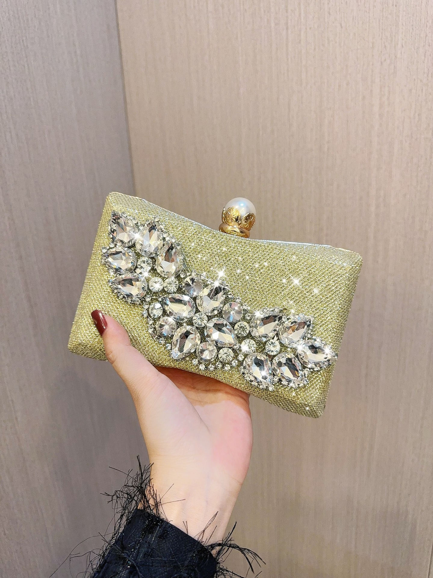 New Cross-border Foreign Trade Glass Rhinestone Handbag Wedding Birthday Celebrity Banquet KTV Evening Bag Dinner Bag New Cross-border Foreign Trade Glass Rhinestone Handbag Wedding Birthday Celebrity Banquet KTV Evening Bag Dinner Bag