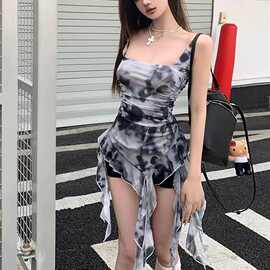 跨境批发法式辣妹复古晕染荷叶边吊带夏季小众设计不规则修身上衣