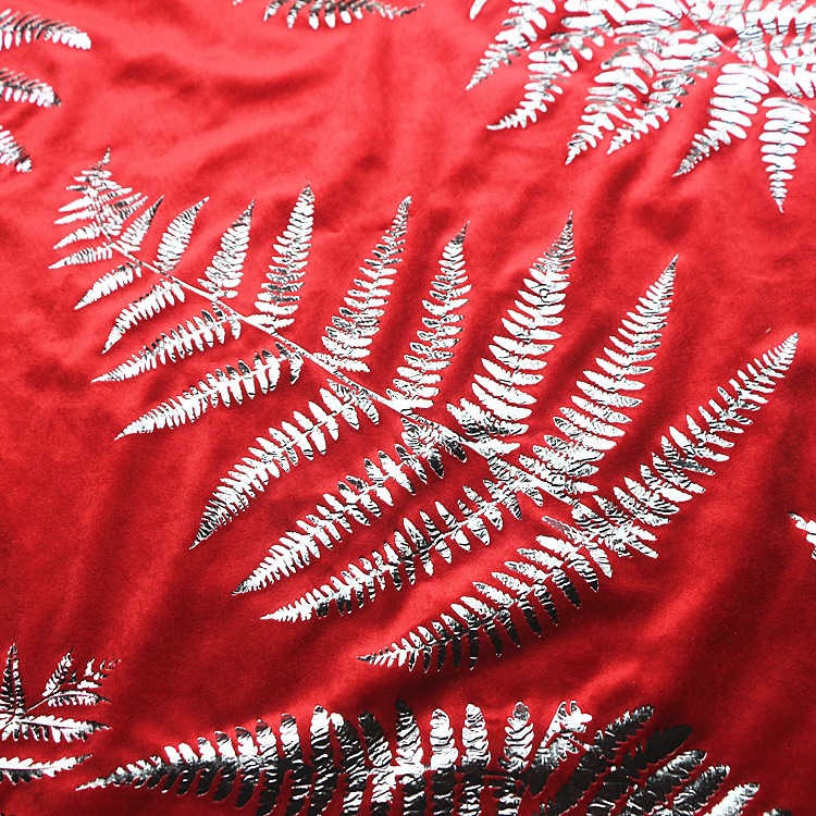 烫银超柔短毛绒家纺面料针织全涤纶松树叶烫金银单面超柔短毛绒布