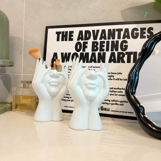 Cross-border creative body art modeling office supplies desktop multi-functional storage pen holder cosmetic brush cartridge accessories
