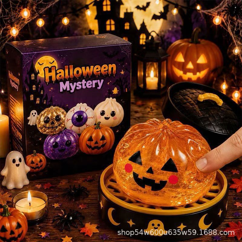 Halloween Squishy Toy: Fun, Quirky Design, Soft, Non-Sticky, Hand-Kneadable, Simulated Pumpkin, Stress-Relief, Novelty