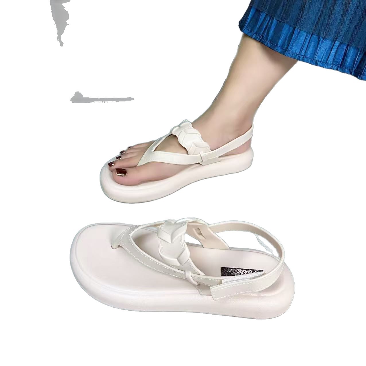 W's Sandals 2026 Summer New Style Outdoor Flat Heel Chic Versatile Fashion Roman Shoes Non-Slip Beach Slippers For_vogvips.com