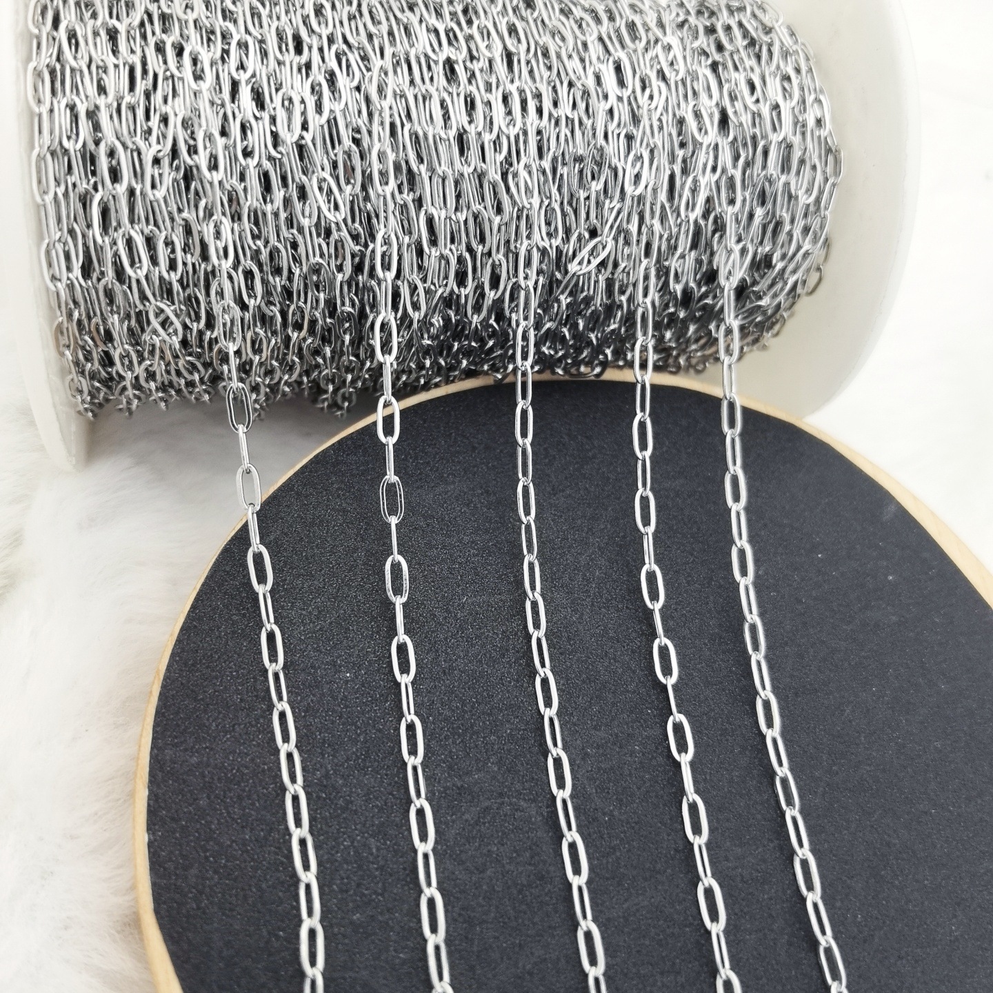 304ステンレス角線十字o型唇チタン鋼チェーンdiyネックレスブレスレット眼鏡鎖飾り卸売り