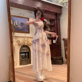 法式复古碎花吊带连衣裙女春夏气质度假收腰显瘦不规则拼接长裙子