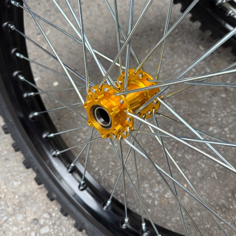 Light Bee modified front 19-inch and rear 17-inch wheel rim assembly, Light Bee X off-road tread tires, aluminum alloy CNC wheel hub
